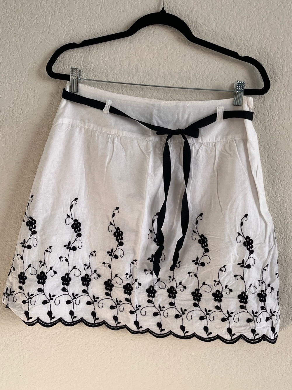 Wrapper White Mini Skirt with Black Floral Embroidery